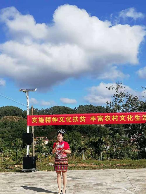 文化,充分利用已建成的文体活动室,健身广场等文体设施,组织更具有